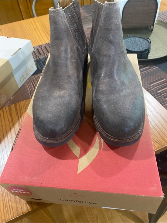 Comfortiva Shoes - Comfortiva Womens distressed Dark Brown Suede Chukka Boots